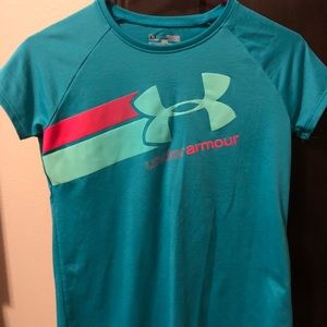 UA short sleeve shirt